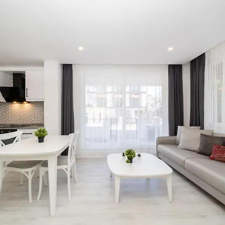 Central Flat Close To Duden Waterfall In Muratpasa Antalya